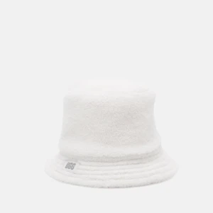 UGG bucket hat  - En helt ny fiskehatt från UGG, nypris 579kr. Prislapp kvar i hatten, säljes då jag inte använder den. 