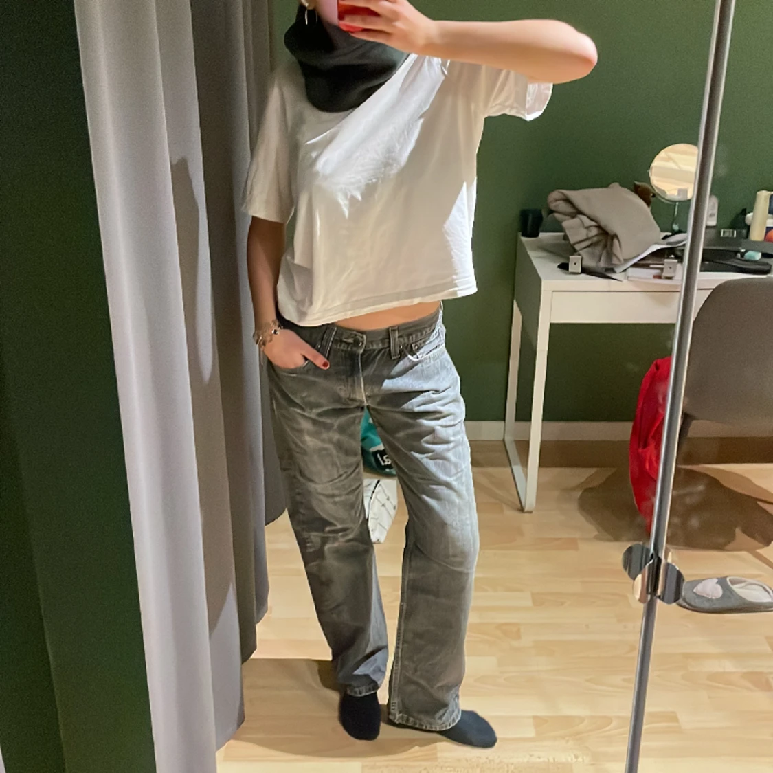 Grå Levis jeans - 90