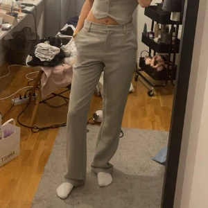 Set Lojsan Wallin - Byxor endast använda 1 gång