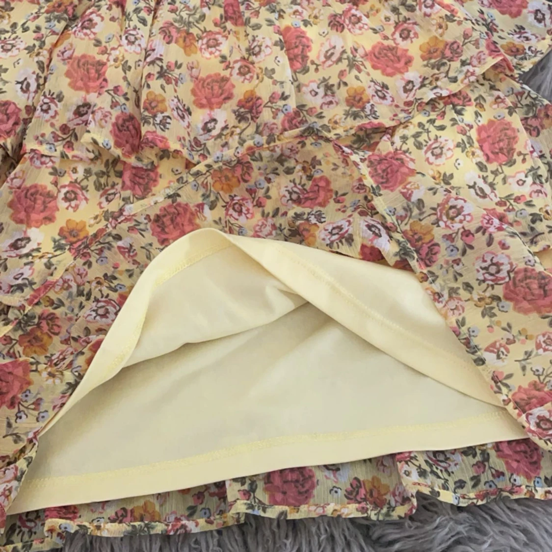 Sommar kjol med volanger  - 90