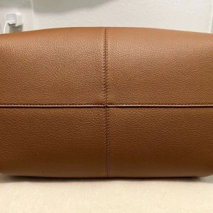 Polene väska - Hej säljer denna supersnygga väskan ifrån polene hör gärna av dig vid intresse pris går att diskuteras 