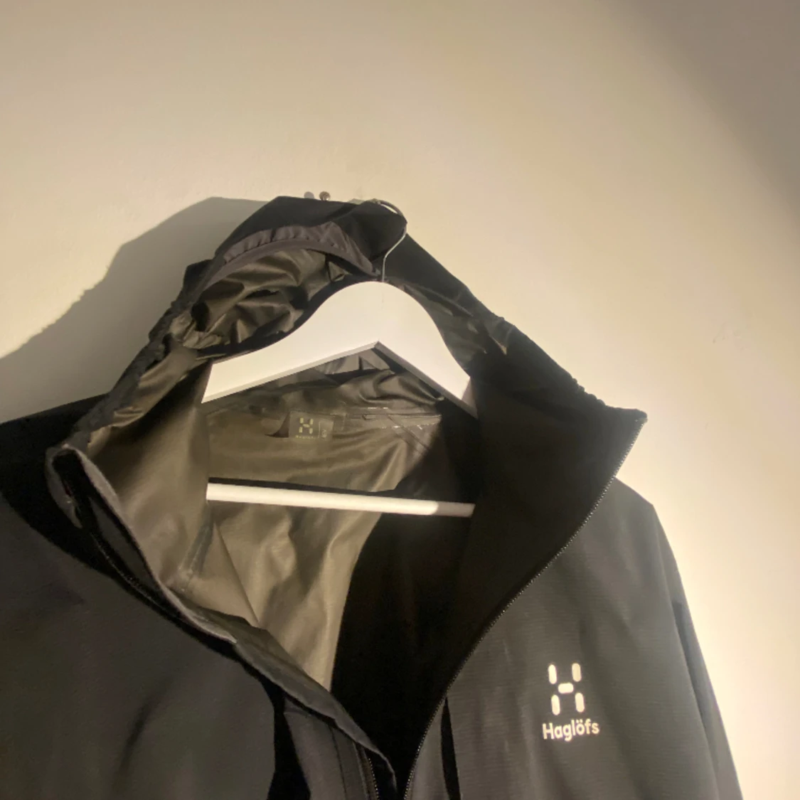 Haglfös jacka nu till våren - 90