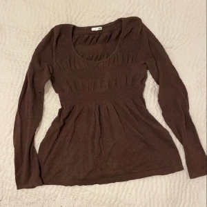 Babydoll tröja - En super Babydoll tröja från hm säljer pga att den inte passar längre 