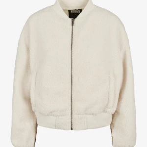 Teddy jacka - Så snygg och perfekt till våren! Kom privat för fler bilder. Nypris 800kr