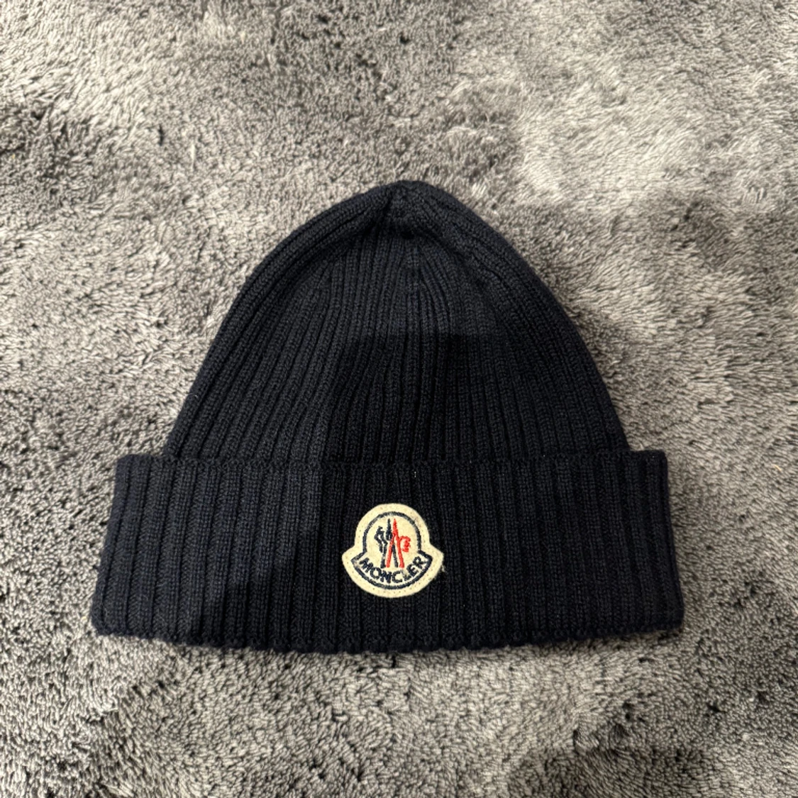 Monclear mössa 