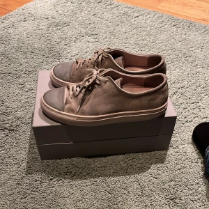 Arigato toe cap - Storlek 38-39 I använt skick  Box ingår  