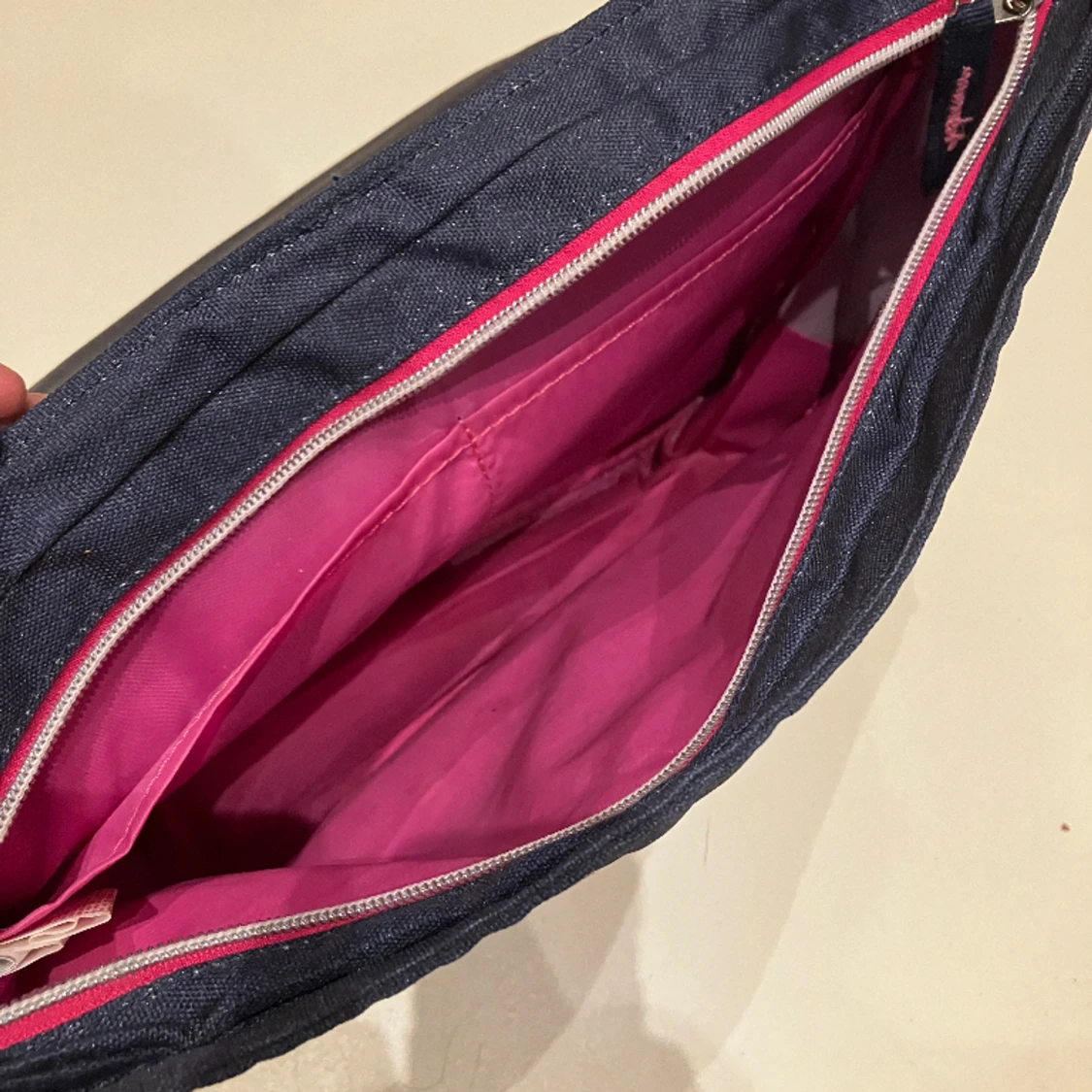 Hello Kitty väska (priset kan diskuteras men tänker mig runt 300kr) - 90