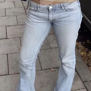 Zara jeans  - Snygga zara jeans som tyvärr inte kommer till andvändning