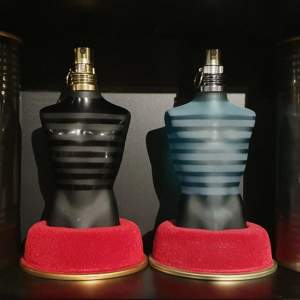 JPG le Male och le Male le parfum Båda är 75ml och har typ 85% kvar 650 för svarta och blåa 550