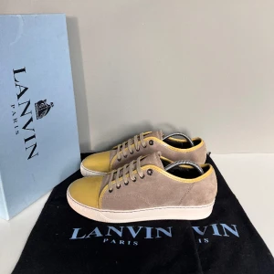 Lanvins  - Säljer ett par lanvins i storlek 7UK, cond 10/10 endast testade. Kommer med OG box och dustbags