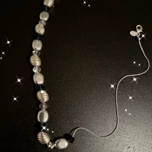 Necklace #7 - Totally new and bling 