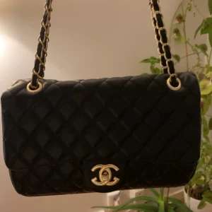Chanel - En oanvänd helt ny Chanel väska 