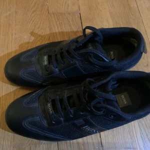 Boss skor  - Säljer skorna pga dem är lite föf lite för mig