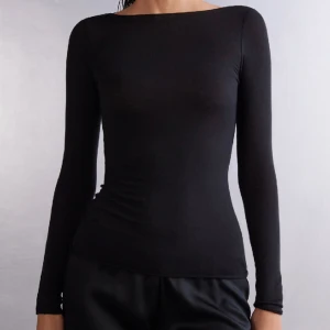 Intimissimi tröja - Säljer min intimissimi tröja då jag inte får någon användning av den, endast använd 2 gånger så den är i bra skick! Priset går att diskuteras🩷