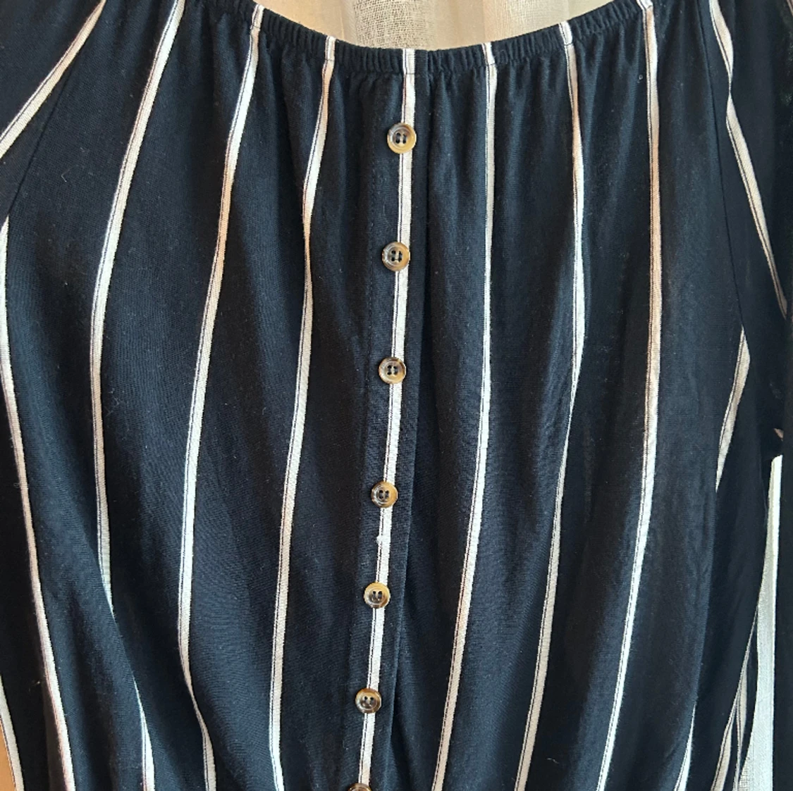 Fin offshoulder topp - 90