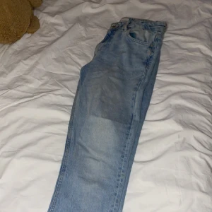 Jeans - Jeans ifrån zara, kom privat för fler bilder 