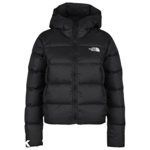The north face jacka - Säljer denna north face jackan i utmärkt skick då jag köpte den här på plick men den var tyvärr lite för liten💗Skulle även kunna byta mot en i storlek M. 