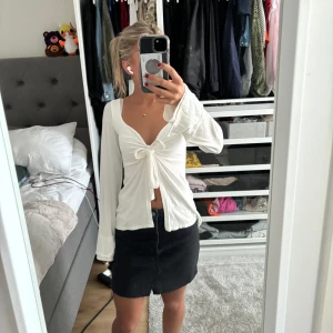 Design by si tröja  - Super fin tröja från design by si, köpt förra året och i väldigt fint skick