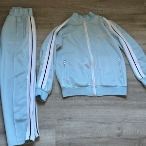 Palm Angels tracksuit - Skriv om du är intresserad! 