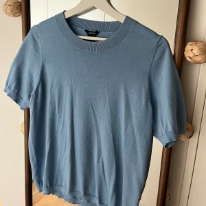 Stickad topp  - Nytt skick💙