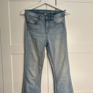 Jeans - Säljer dessa superfina bootcutjeans ❣️