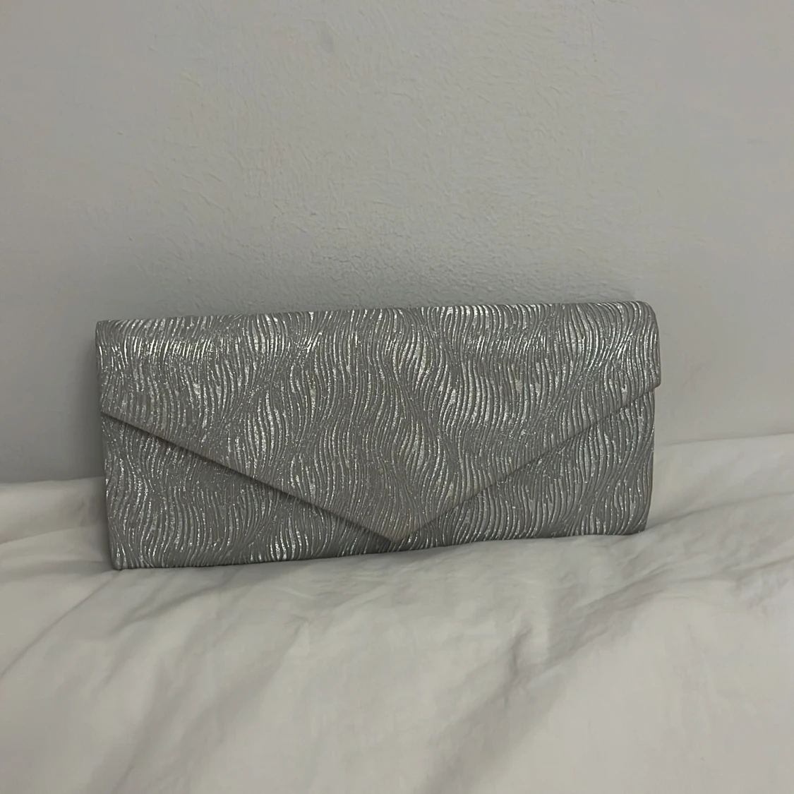 Kuvertväskorna silver  - 90