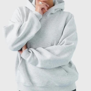 Gina hoodie - Superfin men används inte längre. 