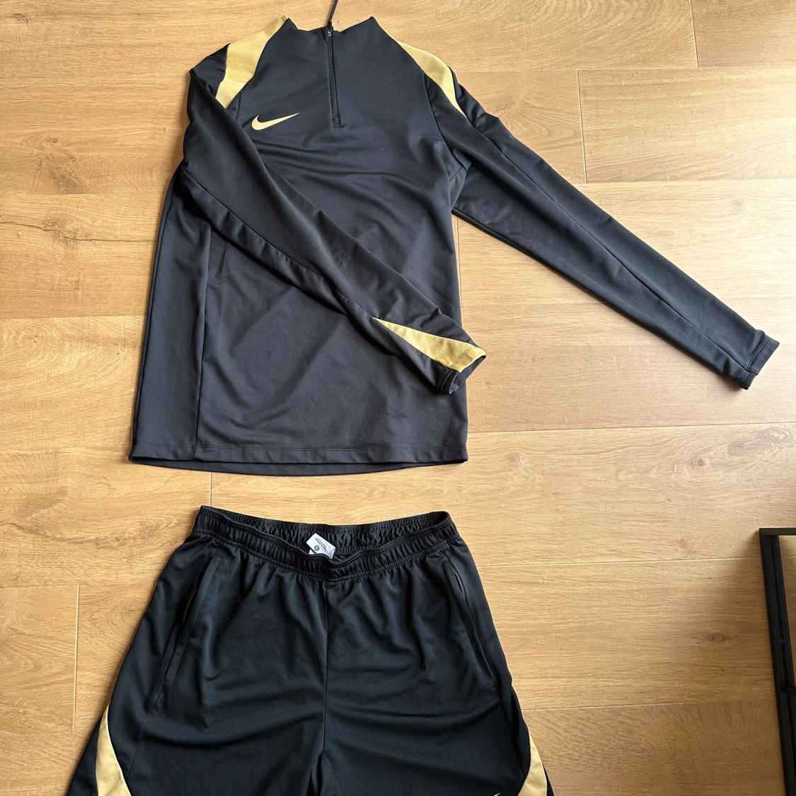 Nike training kit