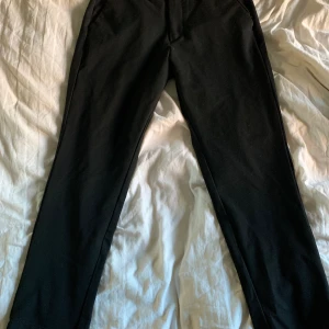 Byxor  - Bra skick  Waist 33 Längd 30 Passform: slim 