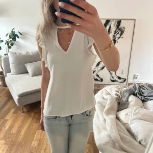 Vit blus - Så fin vit blus 🥰