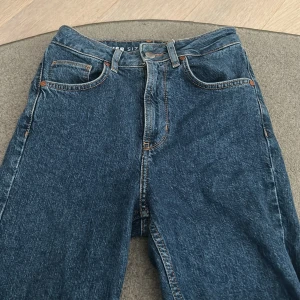 Blå jeans  - Bra skick, straight legg jeans 