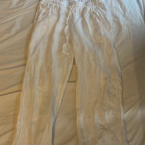 Linnebyxor  - Säljer dessa linnebyxor från Chelsea!💞pris kan diskuteras