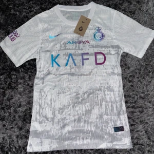 Al nassr T-shirt  - Helt ny al nassr T-shirt perfekt inför sommaren