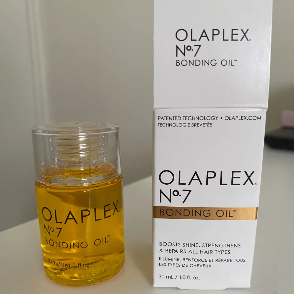 Helt ny och oanvänd hårolja från Olaplex. Säljer pga kommer aldrig till användning. Nypris: 349 kr. Övrigt.