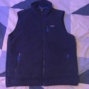 Patagonia fleece väst - Nice fleeceväst dunder skick srtl L pris kan gå ner vid snabb affär