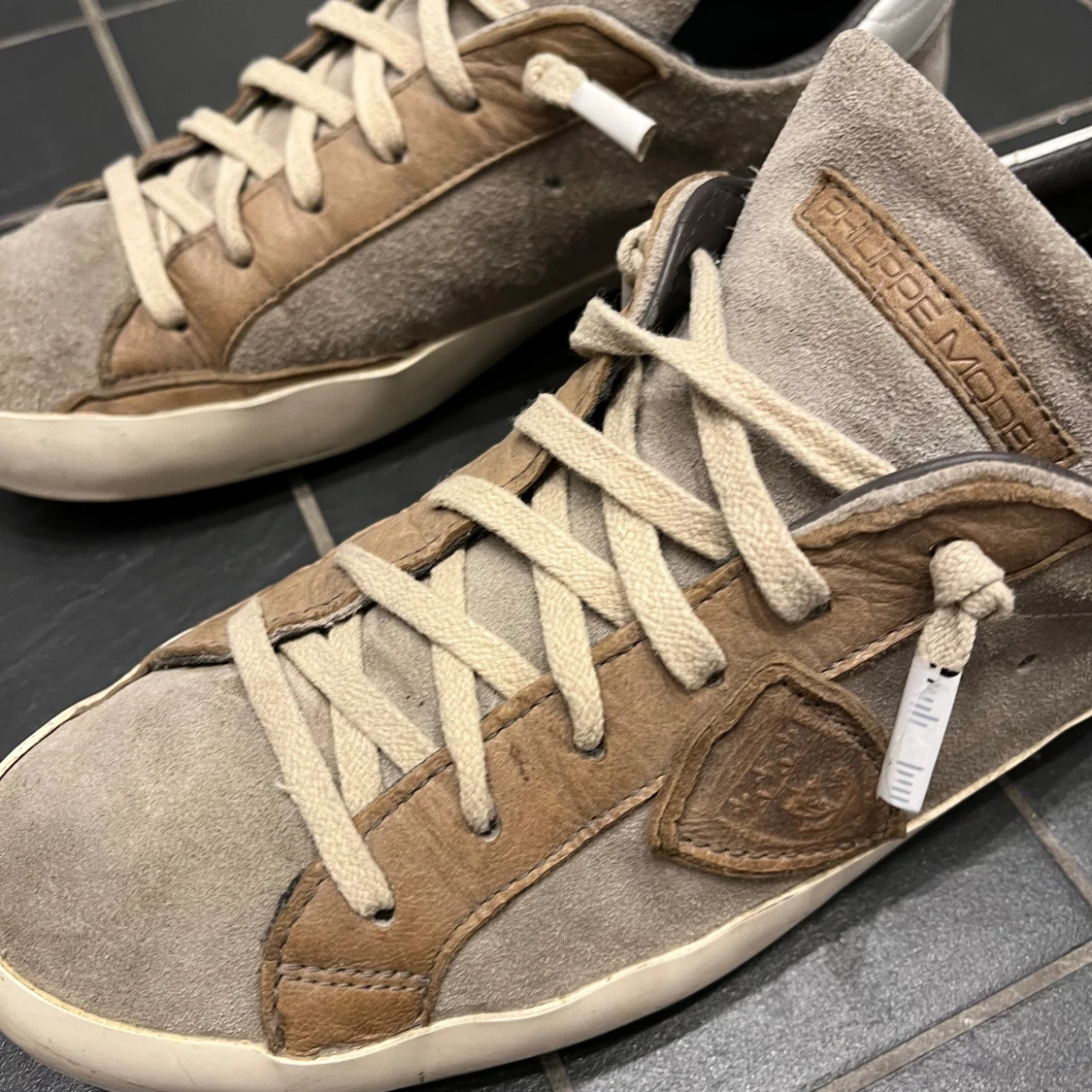 Philippe model  - 90