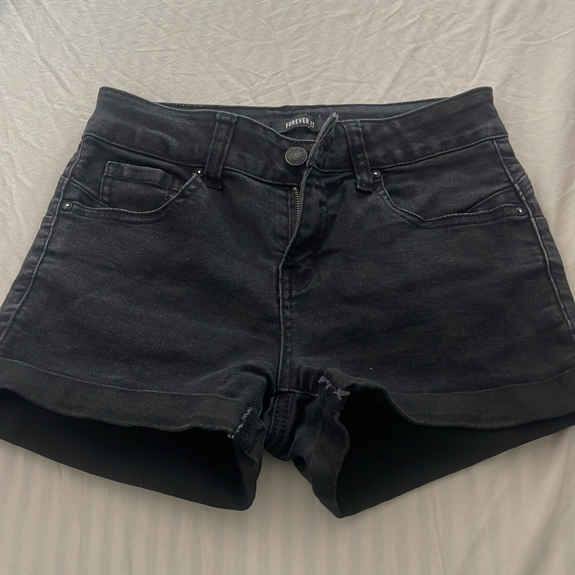 Svarta shorts