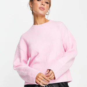 Stickad tröja  - Superfin Rosa stickad tröja från &Other Stories 💕🌸 Använd fåtal gånger, fint skick!💕