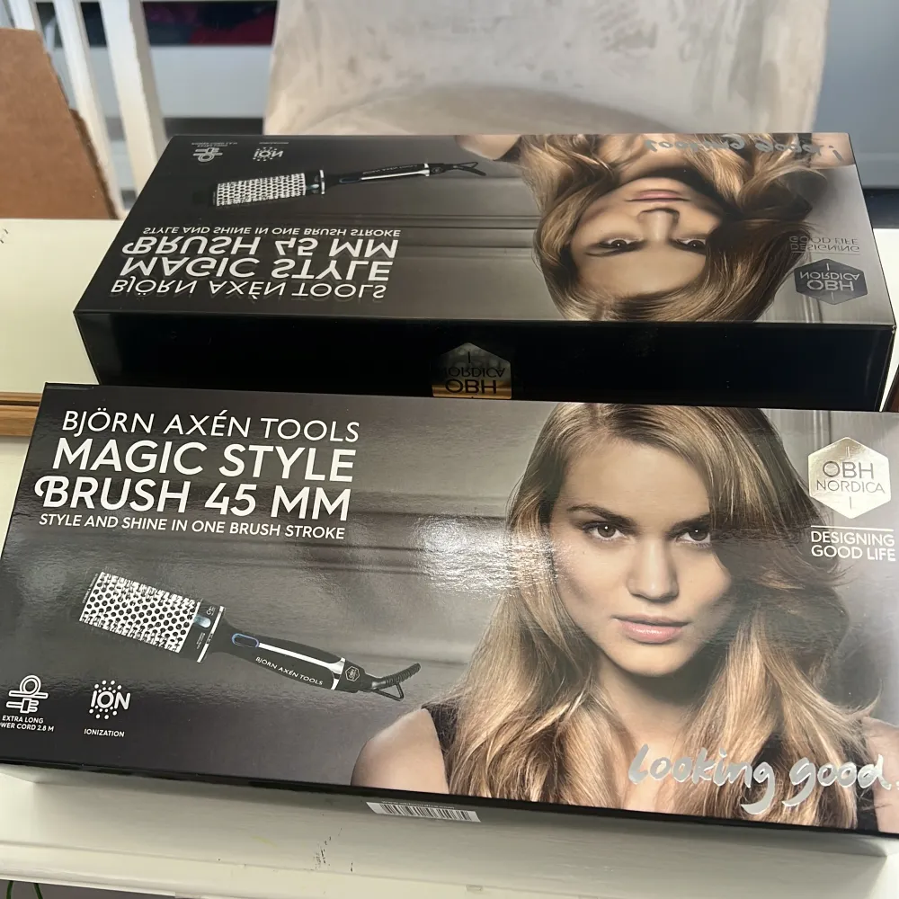 Knappt använd värmeborste från björn Axén. Köpte för 633kr, säljer nu för 399kr då jag har köpt en annan storlek istället. Orginalförpackningen kommer med vid köp, vill just nu bara få den såld så skriv privat om du vill ha fler bilder elr undrar nått❤️. Muu.