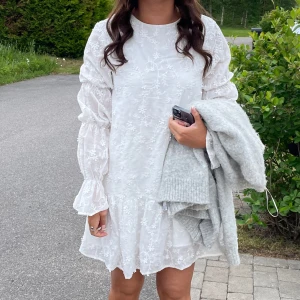 Na-Kd klänning  - Säljer denna fina klänning från NA-KD som jag endast använt en gång och är i mycket fint skick