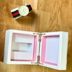 Axent klocka oanvänd  - Oanvänd klicka från Axent som inte säljs längre 