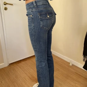 Lowwaist jeans Gina Tricot  - Nypris 499 köpta på Plick💓