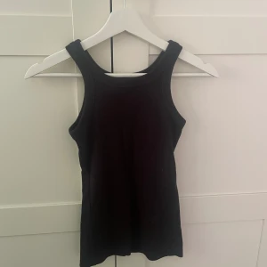 Svart linne - Svart skönt linne från HM😇