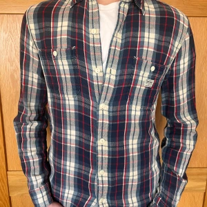 Flanell skjorta - Märke: Ralph Lauren. Strl: small. Flanell skjorta. Skick 9/10. Inga defekter. 
