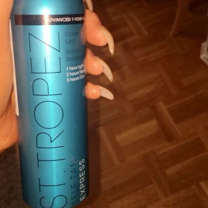 Brun utan sol spraytan express - SE BILDER FÖR RESULTAT! Endast testad, nästan hela kvar. Älskade denna förr, men använder inte brun utan sol längre. Riktigt bra om man vill bli brun snabbt o sitter i länge. 200ml