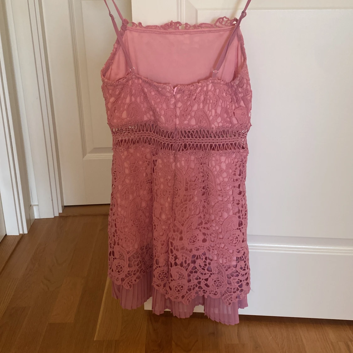 Söt rosa klänning - 92