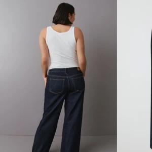 Gina tricot jeans  - Nästan helt nya och slutsålda på hemsidan!!