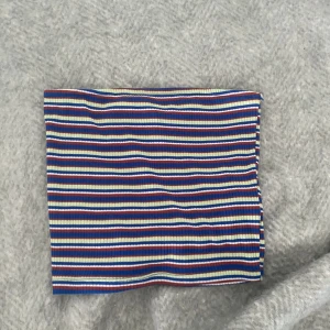 Tubtopp - Super fin tub topp, i storlek xs(passar s) aldrig använd💞 köpt på vila. Skriv för fler bilder