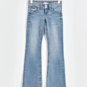 Jeans  - Super söta oanvända jeans från Gina tricot barnavdelning💗