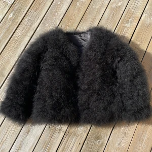 Pälsjacka  - Passar storlek M. Köpt vintage för länge sen så vet inte vart den är ifrån. Inga tecken på användning. 